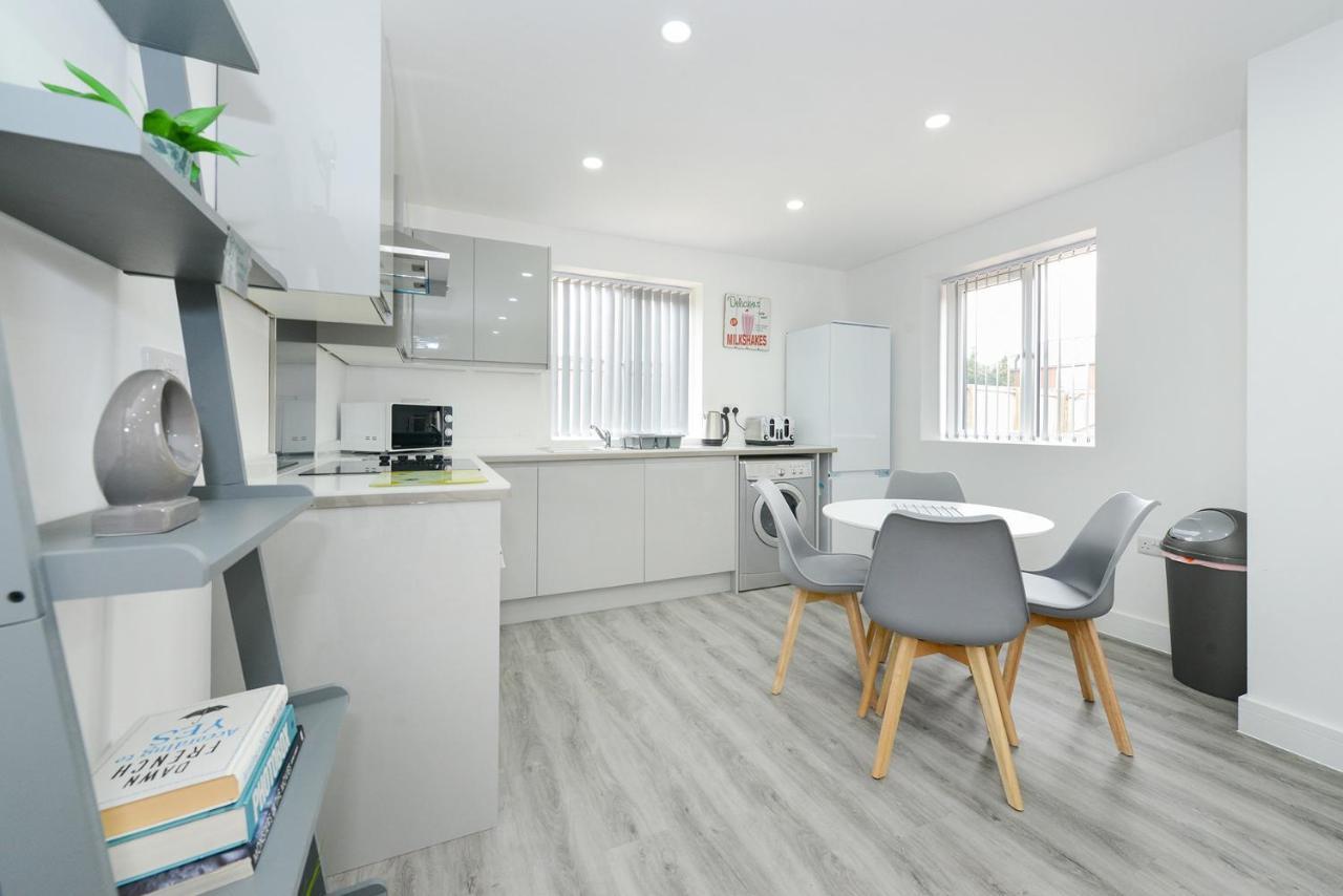 Adbolton House Apartments - Sleek, Stylish, Brand New & Low Carbon 노팅엄 외부 사진