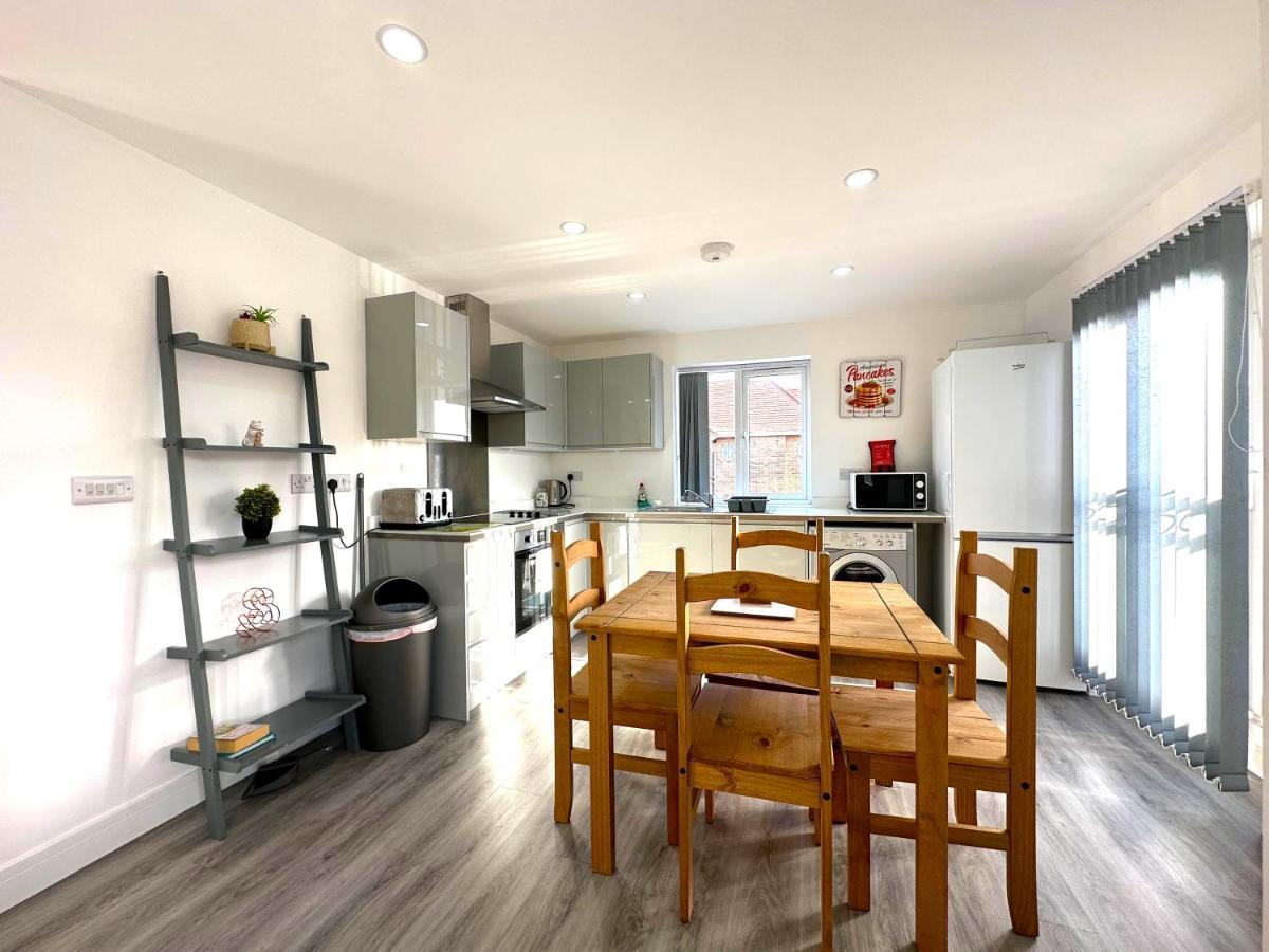 Adbolton House Apartments - Sleek, Stylish, Brand New & Low Carbon 노팅엄 외부 사진